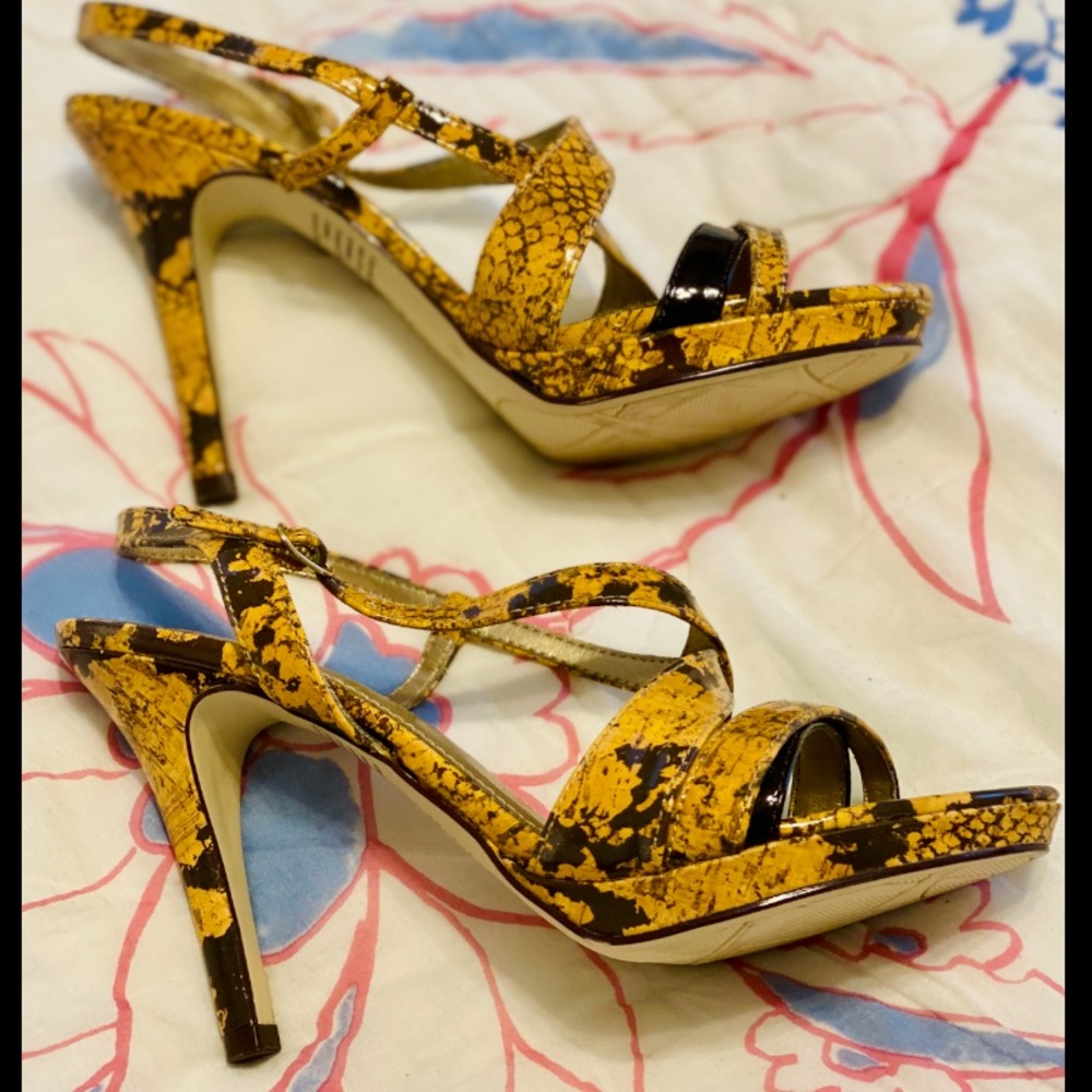 🐍‼️ FIONI SIZE 7.5 ONLY WORN ONCE ‼️🐍